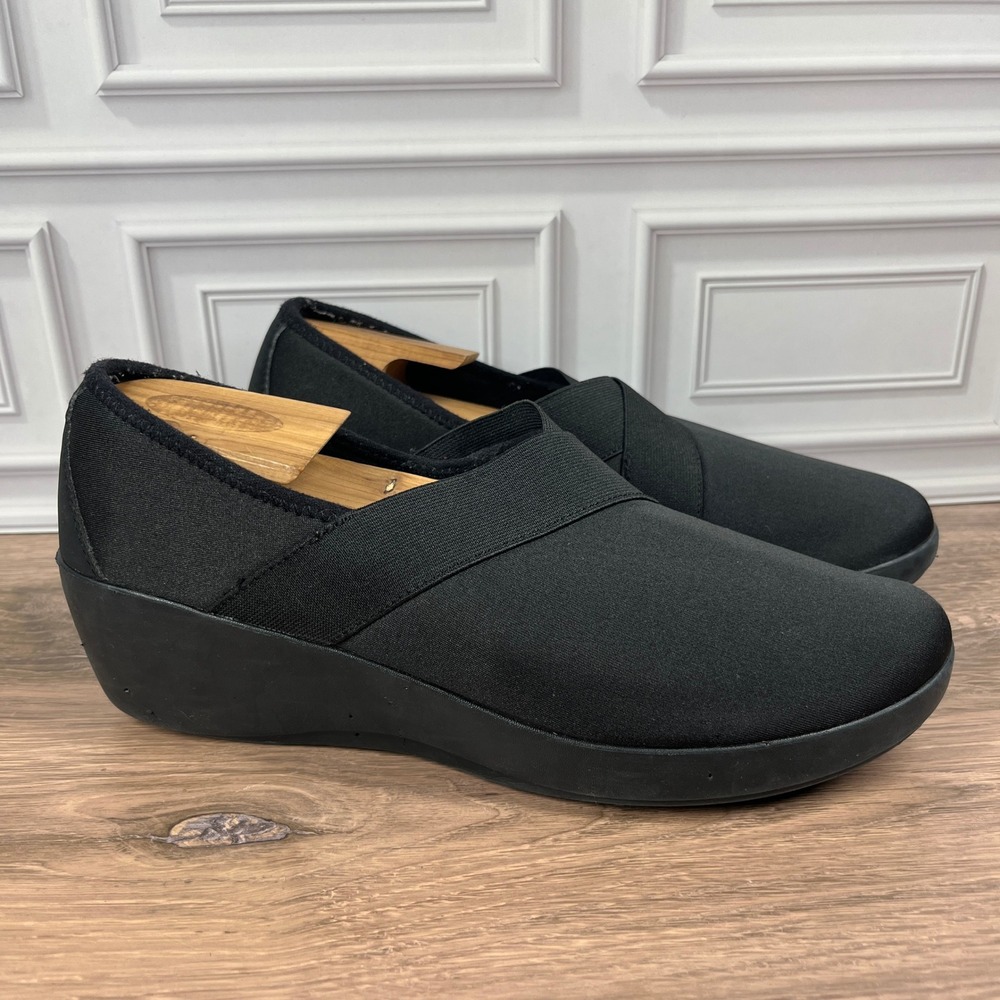 Crocs Busy Day Stretch Asym Wedge Women Black Slip On Comfort Size 10